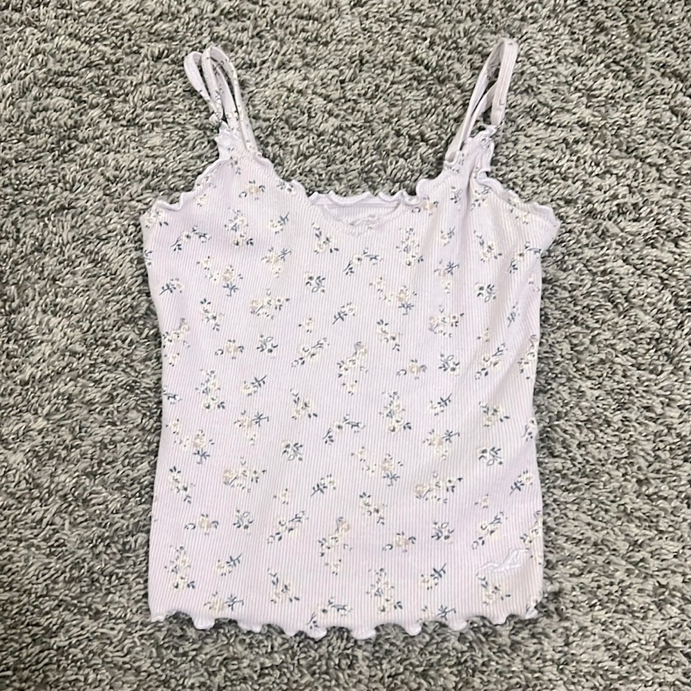 hollister flower tank top Great Condition!!